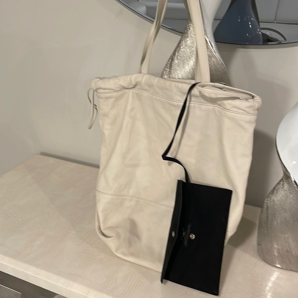 YSL authentic lamb skin bag. Card of authenticity. - Picture 10 of 17